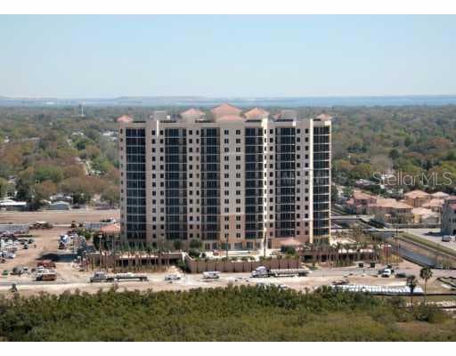 5823 S BOWEN DANIEL UNIT 806 TAMPA, FL 33616