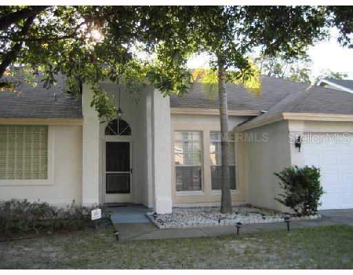 8913 EASTMAN DRIVE Tampa, FL 33626