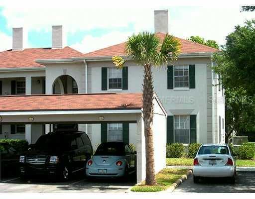 10316 CLUB CREEK UNIT 48 Tampa, FL 33618