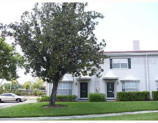 10315 CARROLLWOOD LANE UNIT 4 Tampa, FL 33618