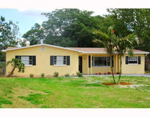 711 CRENSHAW LAKE ROAD LUTZ, FL 33548