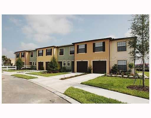 2613 EDGEWATER FALLS DRIVE Brandon, FL 33511