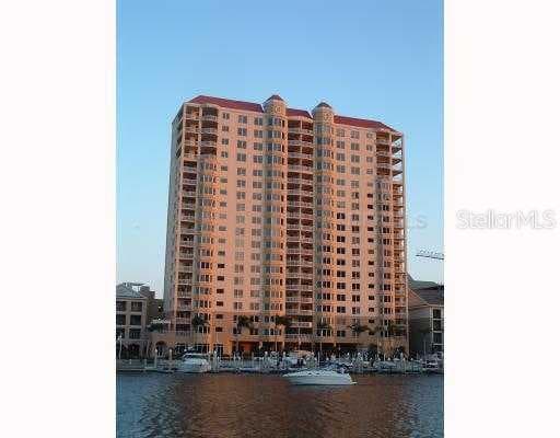 371 CHANNELSIDE WALK UNIT 302 Tampa, FL 33602