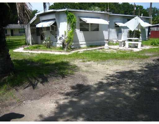 8610 NUNDY AVENUE Gibsonton, FL 33534