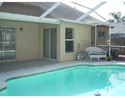 655 SAND RIDGE DRIVE Valrico, FL 33594