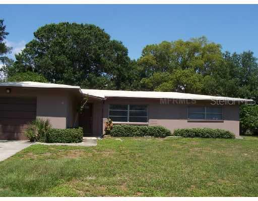 545 LOIS LANE BELLEAIR BLUFFS, FL 33770