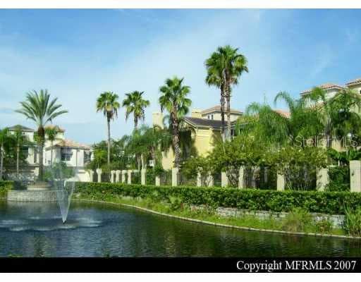 1043 ROYAL PASS ROAD TAMPA, FL 33602