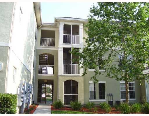 9304 CRESCENT LOOP CIRCLE UNIT 11206 Tampa, FL 33619