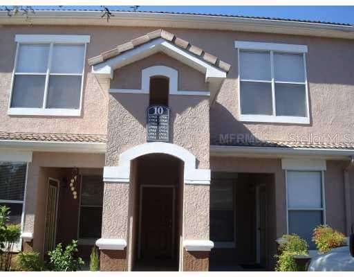 17922 VILLA CREEK DRIVE UNIT 10 Tampa, FL 33647
