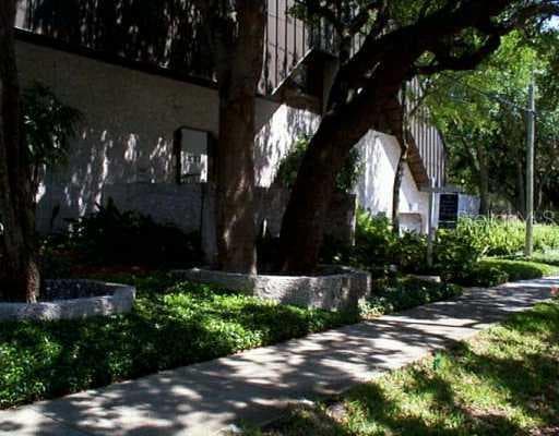 2552 W PALM DRIVE TAMPA, FL 33629