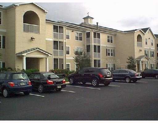 18343 BRIDLE CLUB DRIVE UNIT -- Tampa, FL 33647