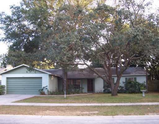 3821 ROLLING CREEK VALRICO, FL 33594