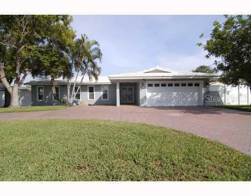 1381 NE 49TH AVENUE ST PETERSBURG, FL 33703