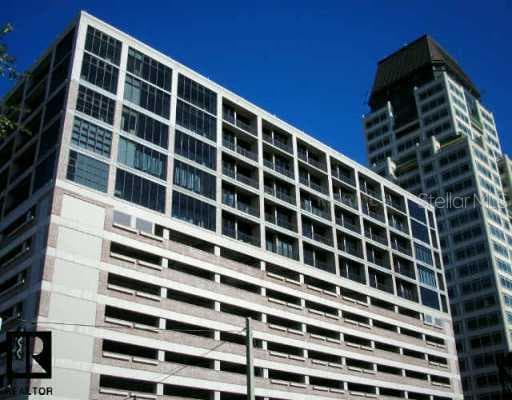 175 S 2ND STREET UNIT 806 ST PETERSBURG, FL 33701