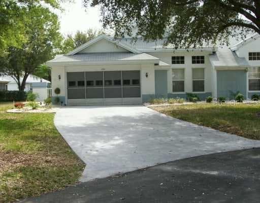 2310 MARKSMEN COURT UNIT 208 SUN CITY CENTER, FL 33573