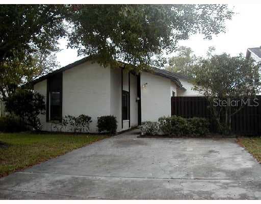 10705 MEADOWGLEN LANE Tampa, FL 33624