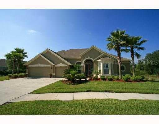 18930 CHAVILLE ROAD LUTZ, FL 33558