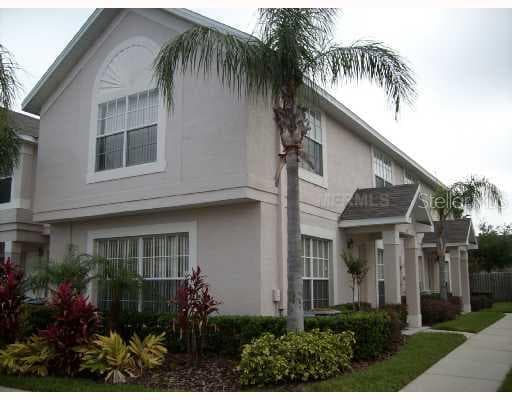 537 KENSINGTON LAKE CREEK BRANDON, FL 33511