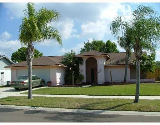 8620 CHADWICK DRIVE TAMPA, FL 33635