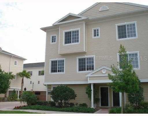 9852 W PARK VILLAGE DRIVE TAMPA, FL 33626