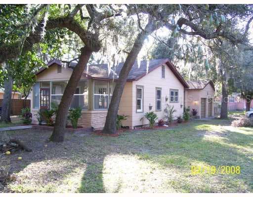8426 N BOULEVARD STREET TAMPA, FL 33604