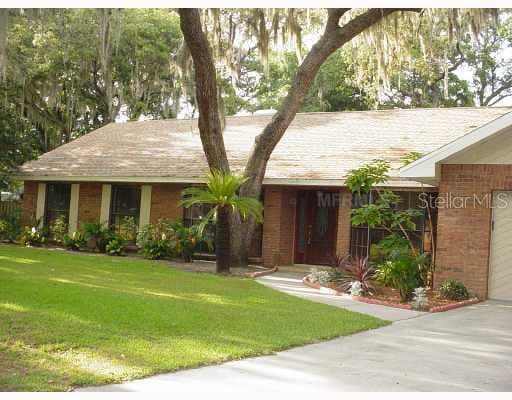 2516 LAURELWOOD LANE VALRICO, FL 33594