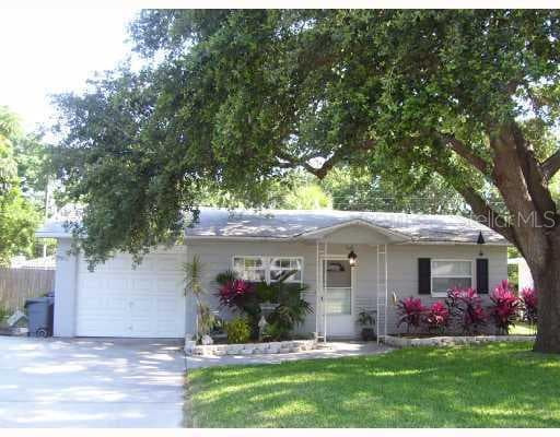 5392 44TH AVENUE N ST. PETERSBURG, FL 33709