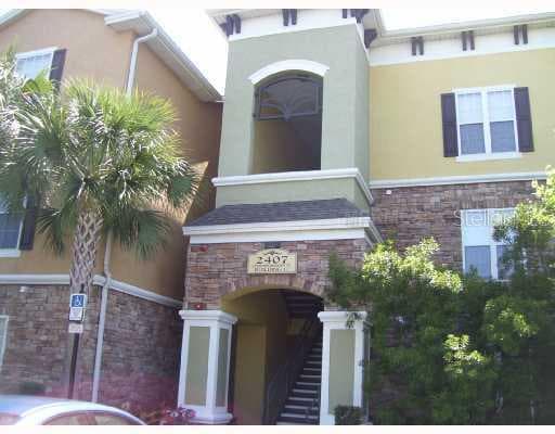 2407 Courtney Meadows COURT UNIT 202 tampa, FL 33619