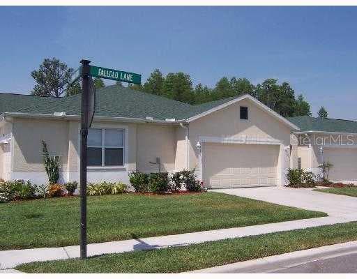 8237 FALLGLO LANE LAND O LAKES, FL 34637
