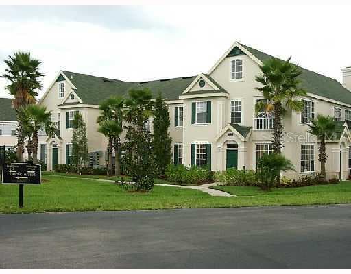 9534 Lake Chase Island WAY UNIT 23 Tampa, FL 33626