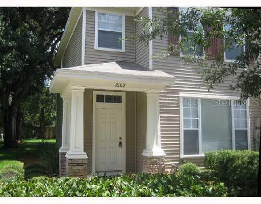 2102 GOLDEN OAK LANE VALRICO, FL 33594