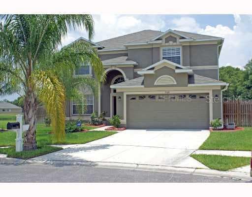 7103 ROYAL GEORGE COURT WESLEY CHAPEL, FL 33544
