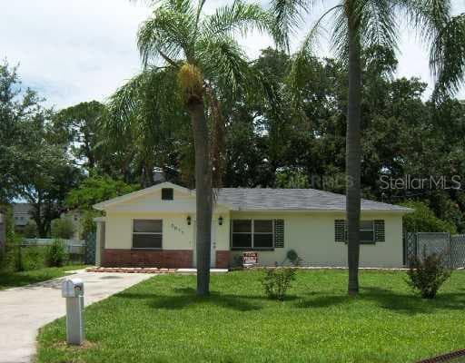 3011 W NAPOLEON AVENUE TAMPA, FL 33611