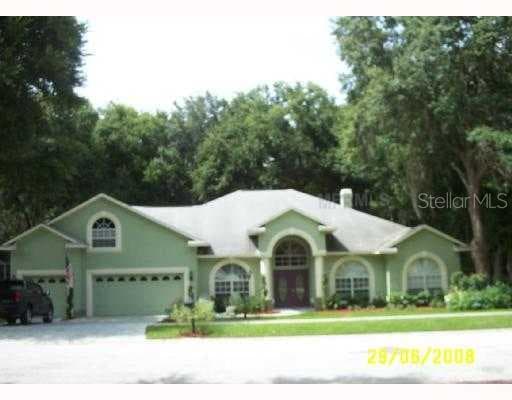 2219 VALRICO FOREST DRIVE VALRICO, FL 33594