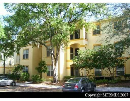 5602 PINNACLE HEIGHTS CREEK UNIT 112 Tampa, FL 33624