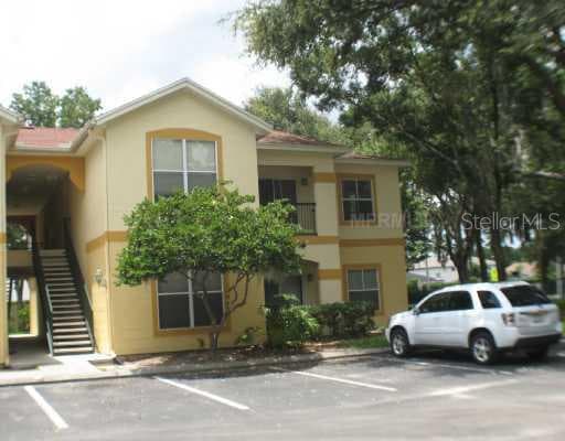 5621 PINNACLE HEIGHTS CREEK UNIT 201 Tampa, FL 33624