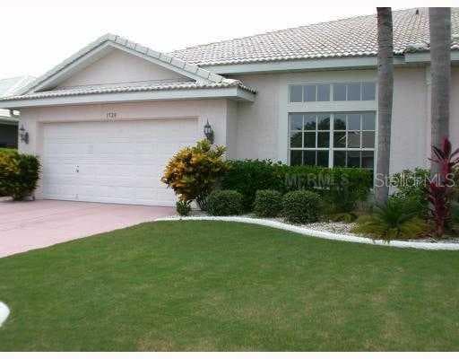 1728 S PEBBLE BEACH SUN CITY CENTER, FL 33573