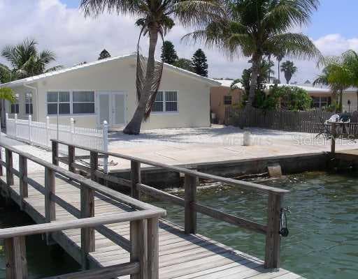 845 E 180TH AVENUE Redington Shores, FL 33708