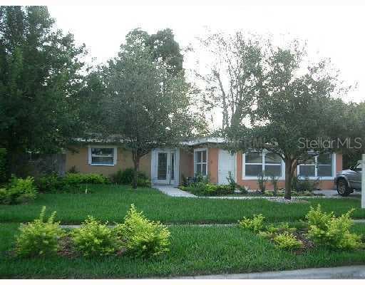 6818 SPENCER CREEK Tampa, FL 33610