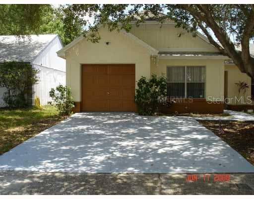 8211 CLERMONT STREET Tampa, FL 33637