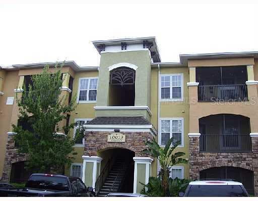 9916 COURTNEY PALMS DRIVE UNIT 104 Tampa, FL 33619