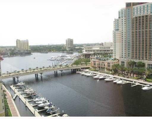 371 CHANNELSIDE WALKWAY UNIT 1104 tampa, FL 33602