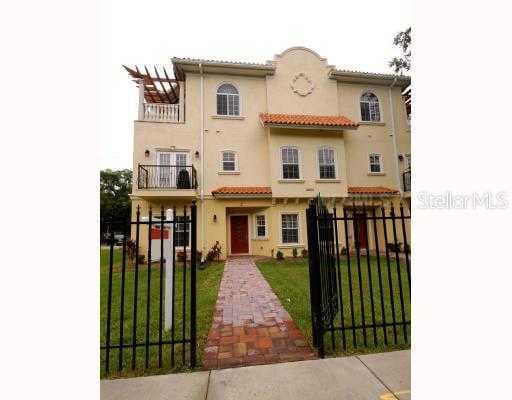 2402 W Morrison AVENUE UNIT 3 Tampa, FL 33629