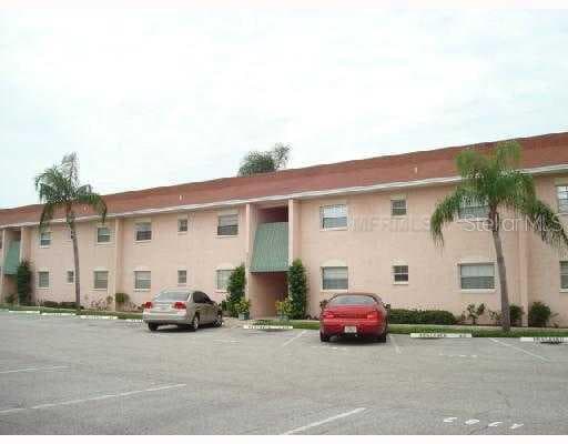 8805 BAY POINTE DRIVE UNIT A106 Tampa, FL 33615