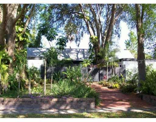 3307 LACEWOOD ROAD TAMPA, FL 33618