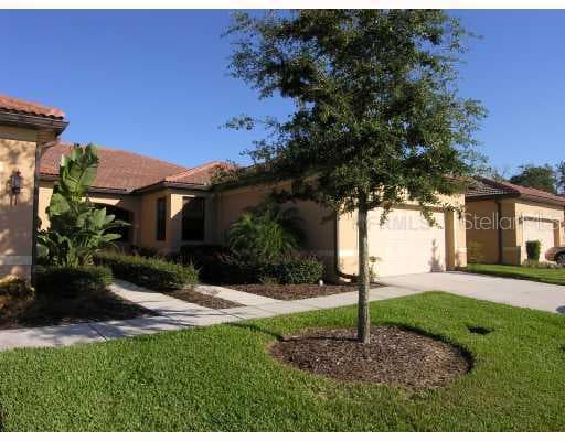 5835 SUNSET FALLS DRIVE Apollo Beach, FL 33572