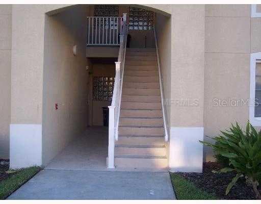 6413 HOLLYDALE PLACE UNIT 102 RIVERVIEW, FL 33578