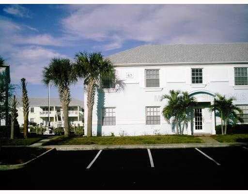 5162 SE SALMON DRIVE UNIT B ST PETERSBURG, FL 33705