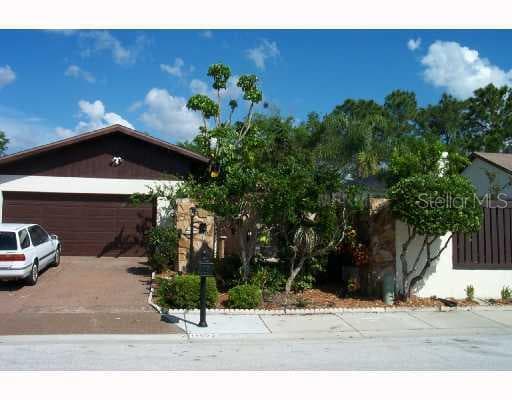 13522 AVISTA DRIVE TAMPA, FL 33624