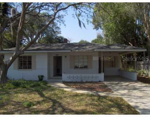 1305 DIVOT LANE TAMPA, FL 33612